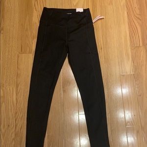 New Victoria’s Secret Studio Leggings Size 4